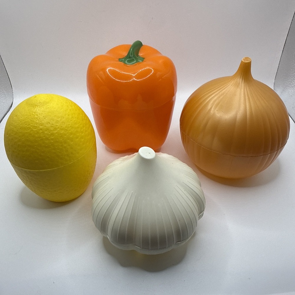 Hutzler Food Savers Red, Yellow & Orange Pepper And Garlic Lot of 4